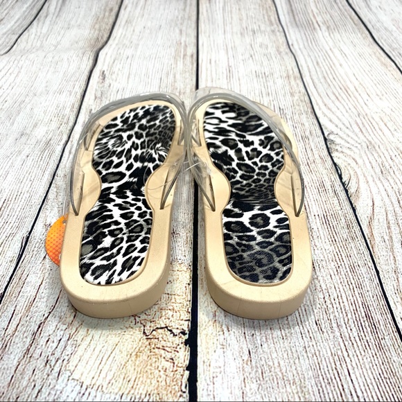 5/$25 Sole Selection Clear Leopard Slides Sandals - Picture 5 of 5